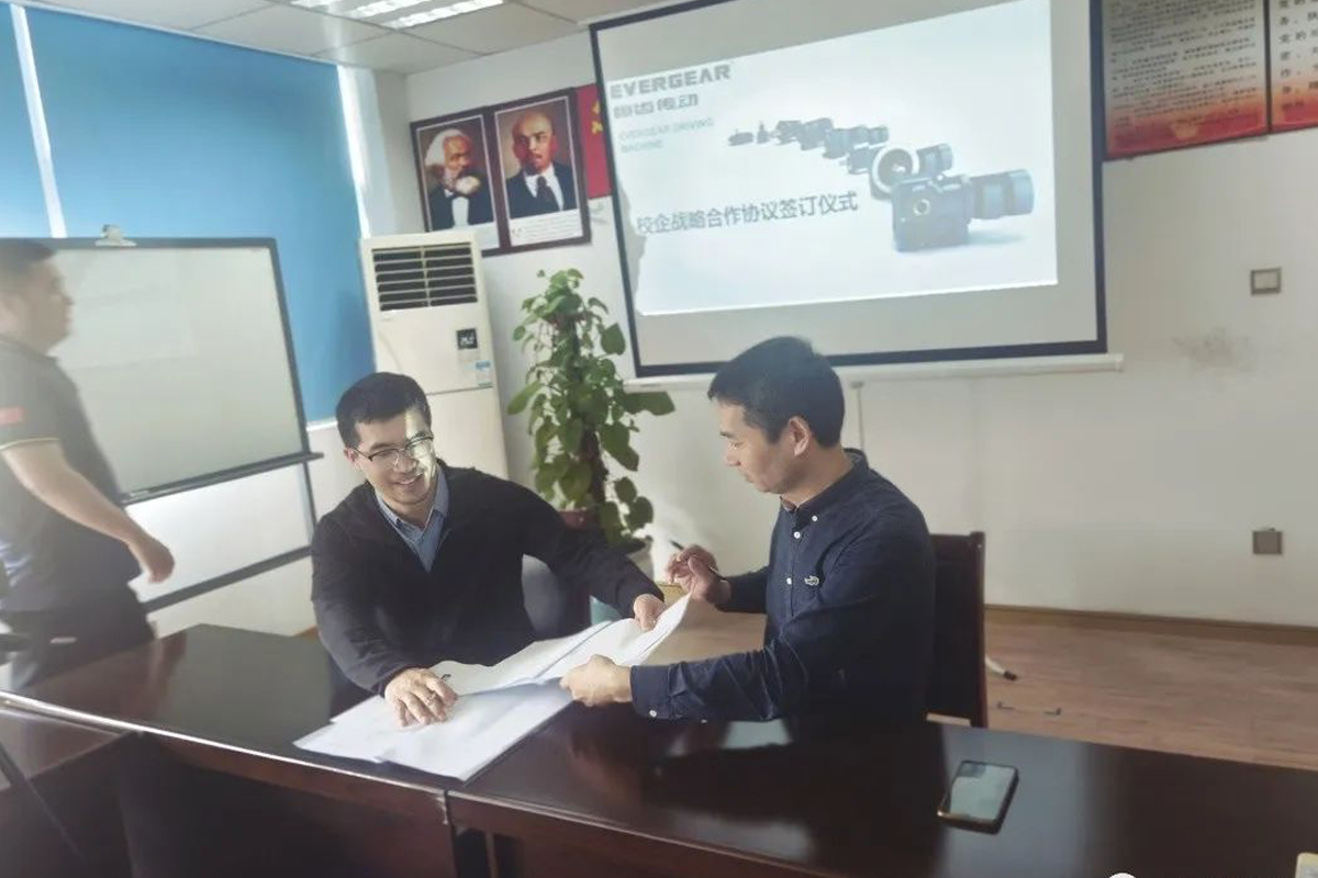 校企合作共謀發展——浙江恒齒攜手浙江理工大學舉行校企合作簽訂儀式